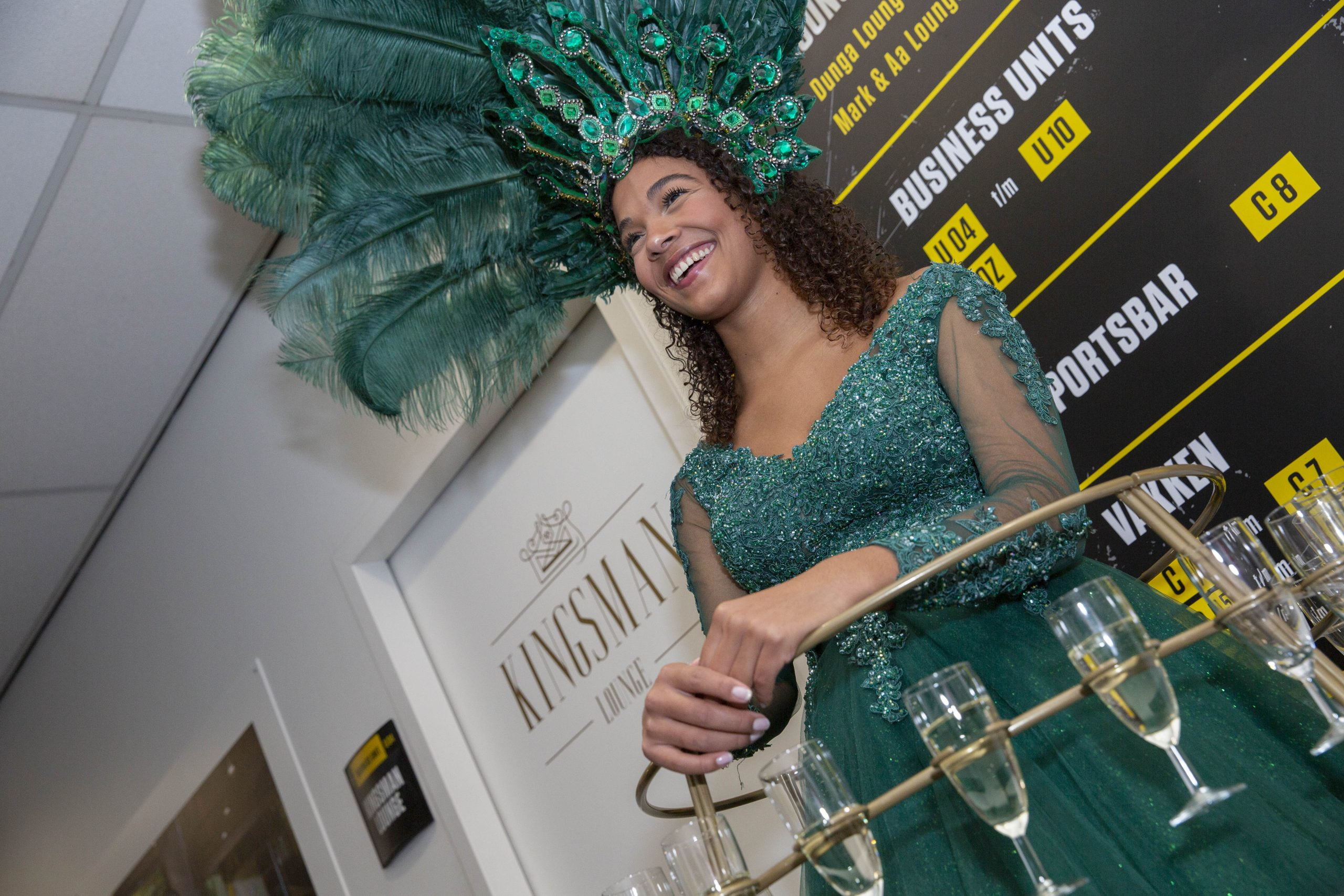 Unieke champagne act: een sprankelende sensatie voor bruiloften, bedrijfsopeningen en evenementen